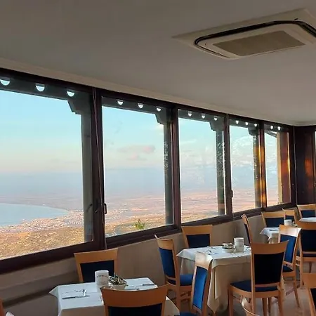 Palace San Michele فندق Monte SantʼAngelo