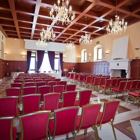 Palace San Michele فندق Monte SantʼAngelo