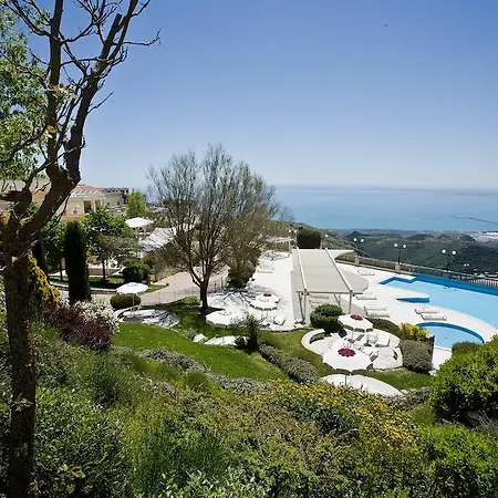 Palace San Michele 4*