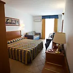 パレス サン ミケーレ 4* モンテ・サンタンジェロ